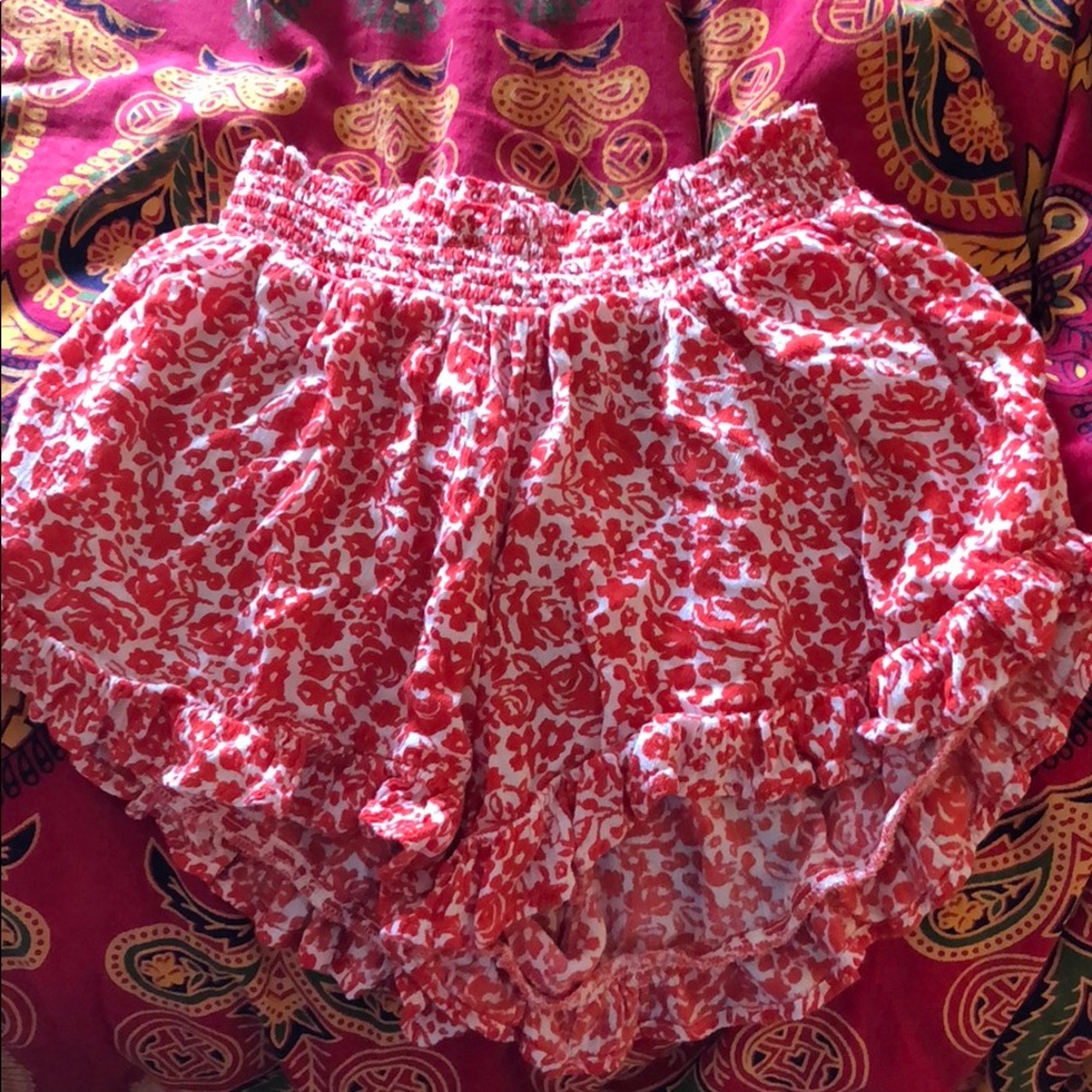 Flowy floral shorts